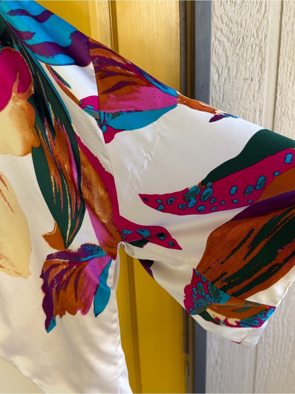 White Floral Satiny Kimono Jacket with Bright Multicolor Print - Picture 11 of 14